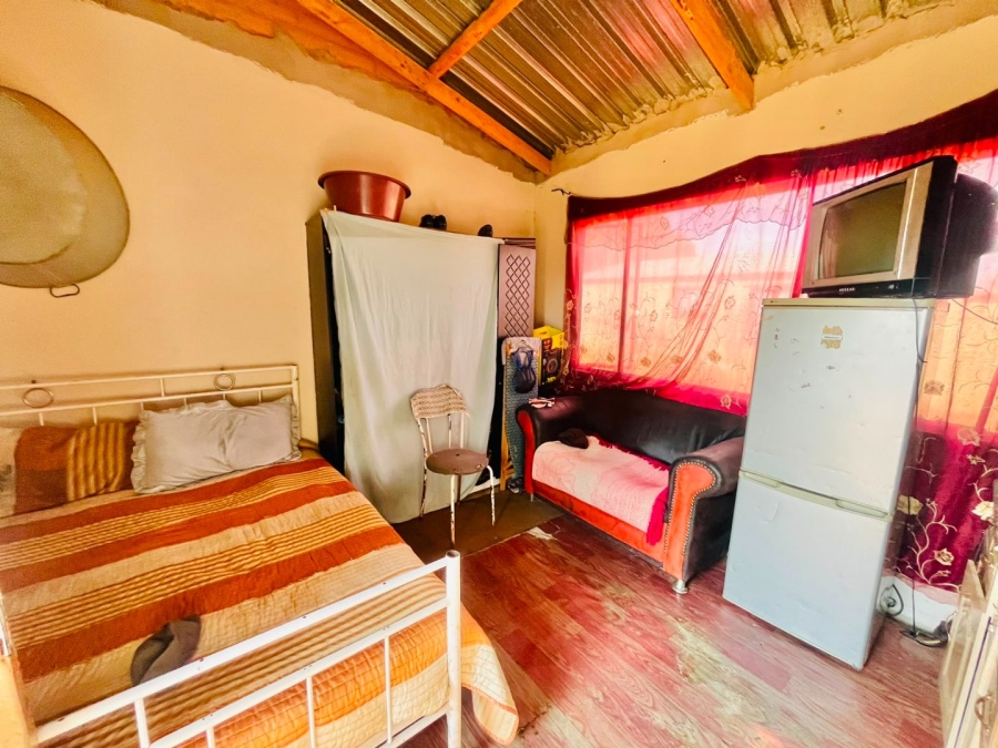 2 Bedroom Property for Sale in Bloemside 4 Free State